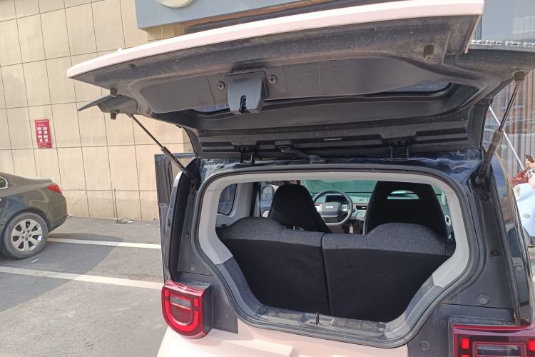 Used Chery QQ Ice Cream 2022 170km Sundae Phosphate Lithium-Ion