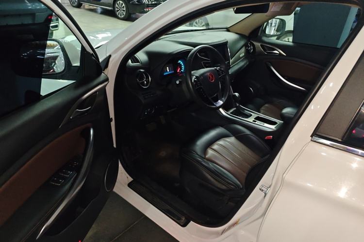 Used BYD Song 2017 Gaishe Upgrade Edition 1.5TID Automatic Elite Model
