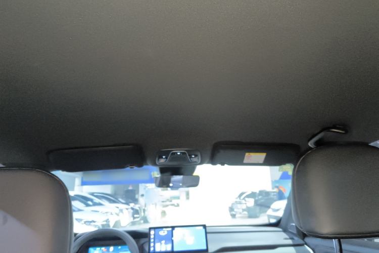 Used Geely Auto Haoyue L 2023 2.0T DCT Luxury Version
