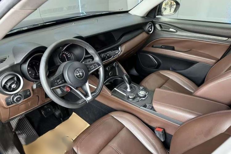 Used Alfa Romeo Stelvio 2017 2.0T 200HP Elite Edition