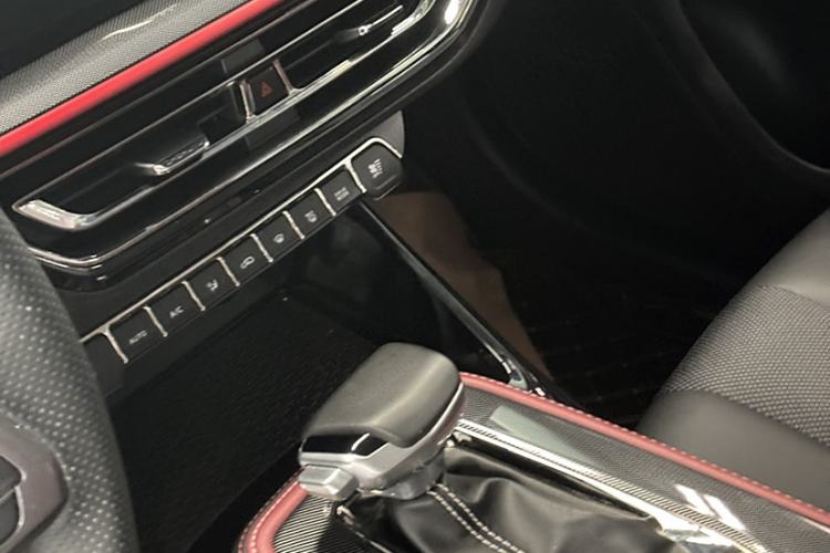 Used Oshan X5 2021 Revised Version 1.5T DCT Luxury Edition