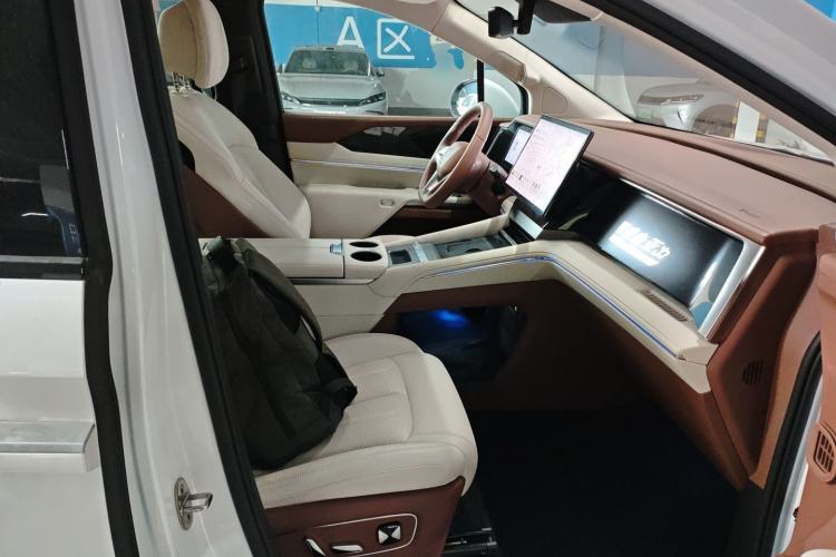 Used BYD Xia 2025 DM-i 1.5T 180km Excellence Model
