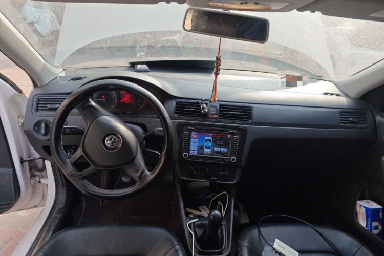 Used Volkswagen Santana 2016 1.4L Manual Fashion Edition
