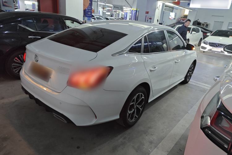 Used MG 5 2021 180 DVVT CVT Youth Luxury Edition
