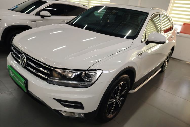 Used Volkswagen Tiguan L 2020 330TSI Automatic Two-Wheel Drive Panoramic Comfort Edition China VI Standard