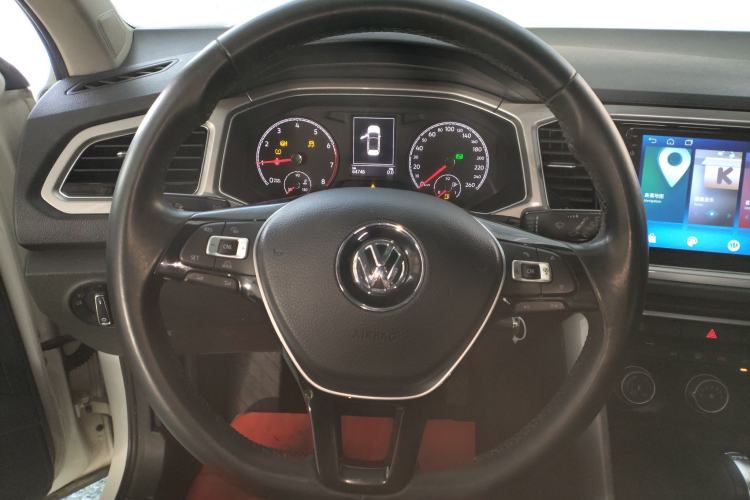 Used Volkswagen T-ROC 2018 230TSI DSG Two-Wheel Drive Advanced Version China V Standard