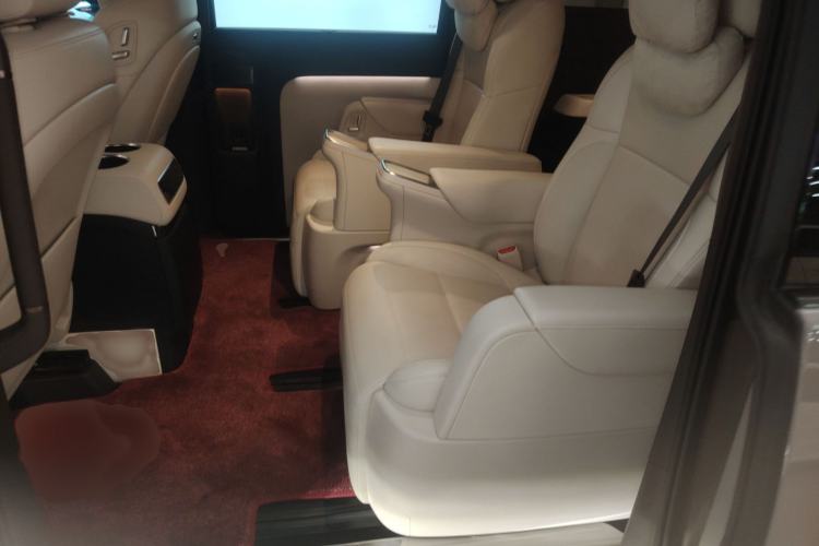 Used Li Auto MEGA 2024 Ultra Model
