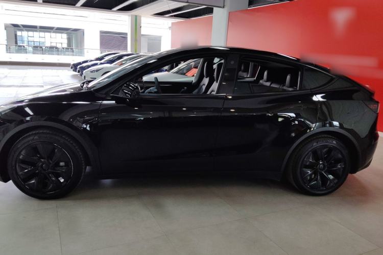 Used Tesla Model Y 2022 Rear-Wheel-Drive Version
