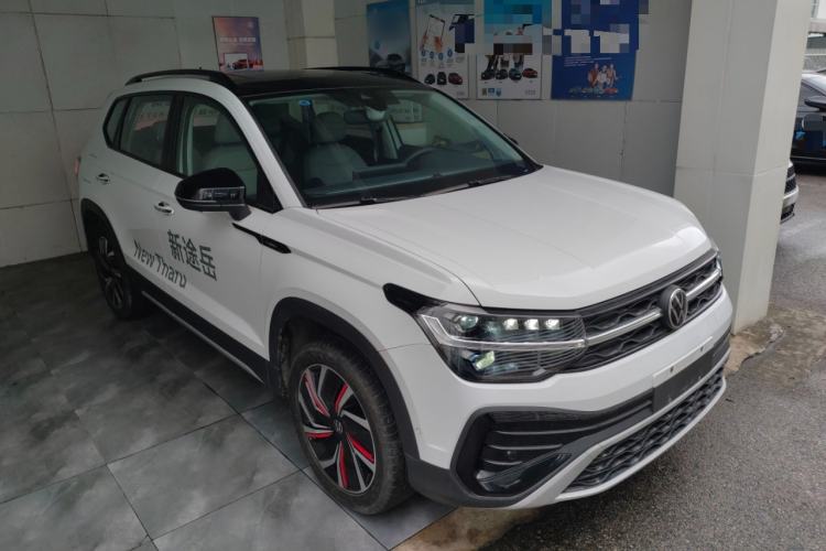 Used Volkswagen Tharu 2024 300TSI Two-Wheel-Drive Moon Luxury Edition
