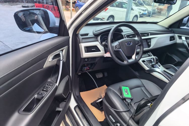 Used Geely Auto Emgrand X7 Sport 2020 1.8TD DCT Two-Wheel Drive Smart Connect 4G-Enabled Version
