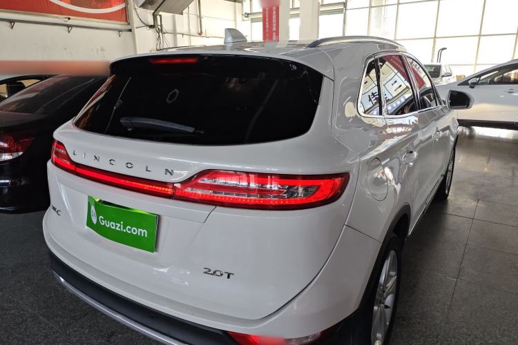 Used Lincoln MKC 2017 2.0T Two-Wheel Drive Deluxe Edition
