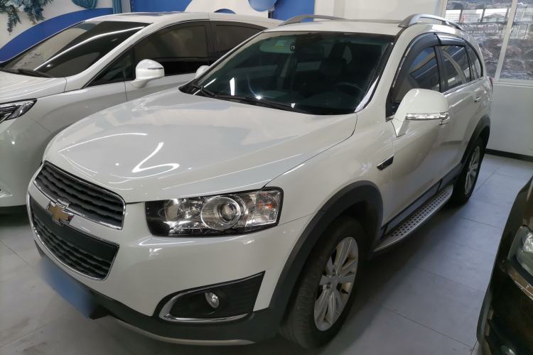 Used Chevrolet Captiva 2017 2.4L 4x4 Flagship Edition 7-Seater