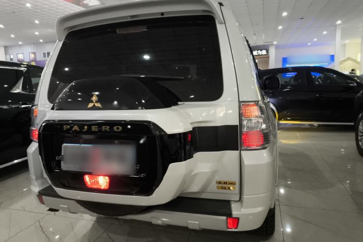 Used Mitsubishi Pajero 2019 V97 3.8L 5-Door GLS Middle East Edition