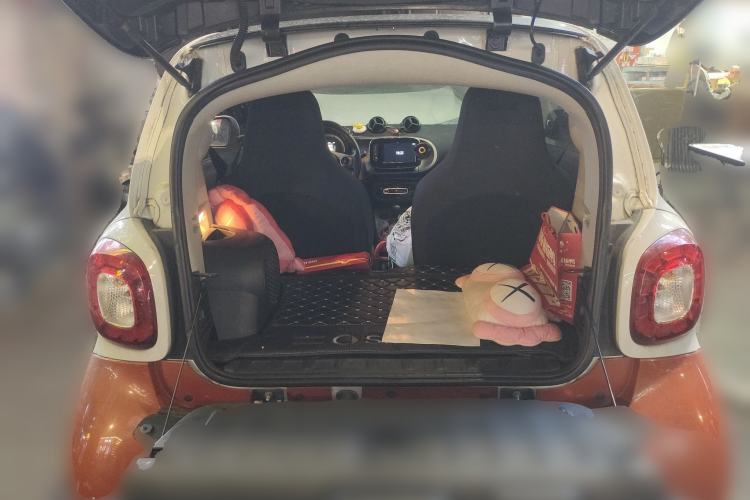 Used  fortwo 2017 1.0L 52kW New Sound Special Edition China V Emission Standard
