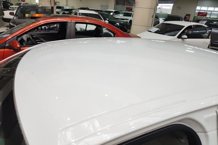 Used Citroen Elysee 2015 Zhishang Edition 1.6L Manual Fashion Model
