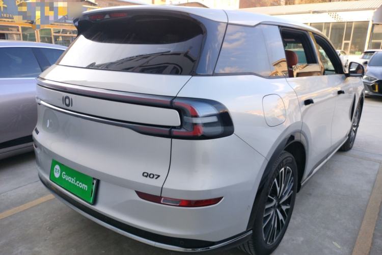 Used  Q07 2025 215 Flagship Edition
