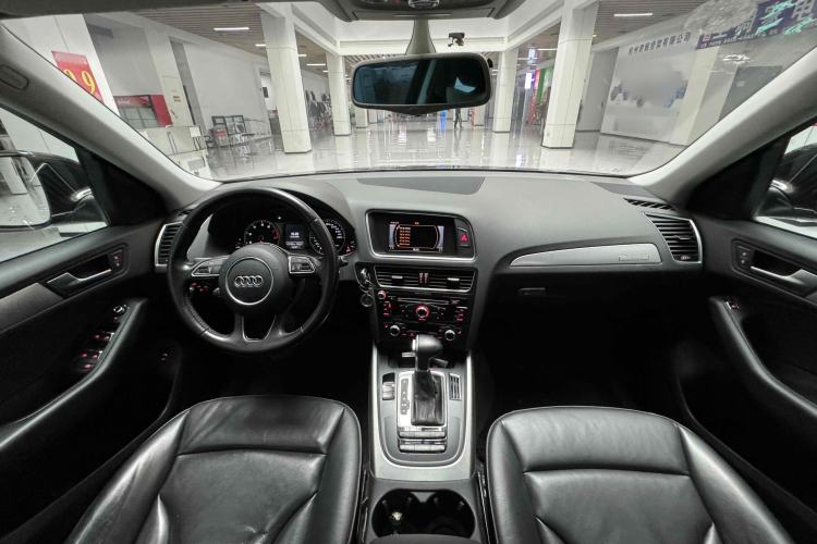 Used Audi Q5 2015 40 TFSI Technology Edition
