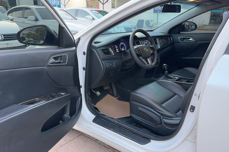 Used Hyundai Mistra 2016 1.6T Automatic Smart GLS