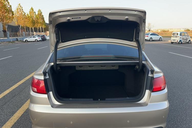 Used Geely Auto Emgrand GL 2017 1.8L DCT Elite Model
