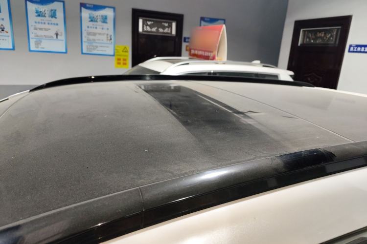 Used Hyundai Santa Fe 2015 2.4L Automatic Two-Wheel Drive Smart Version 5 Seats
