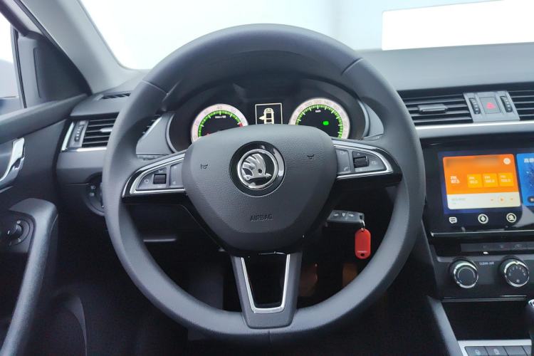 Used Skoda Octavia 2019 1.5L Automatic Smart Drive Luxury Edition China VI Standard
