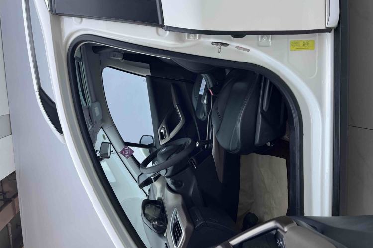 Used Peugeot 2008 2014 1.6L Automatic Fashion Edition
