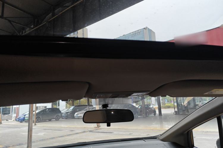 Used Honda Jade 2017 1.8L automatic Comfort version 5 seats
