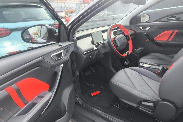 Used Chery New Energy Boundless Pro 2022 301km "Divine Beast" Version with Lithium Iron Phosphate