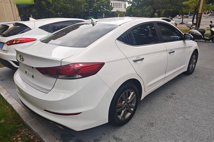 Used Hyundai Elantra 2016 1.4T Dual-Clutch Xuan Dong · Dynamic Version