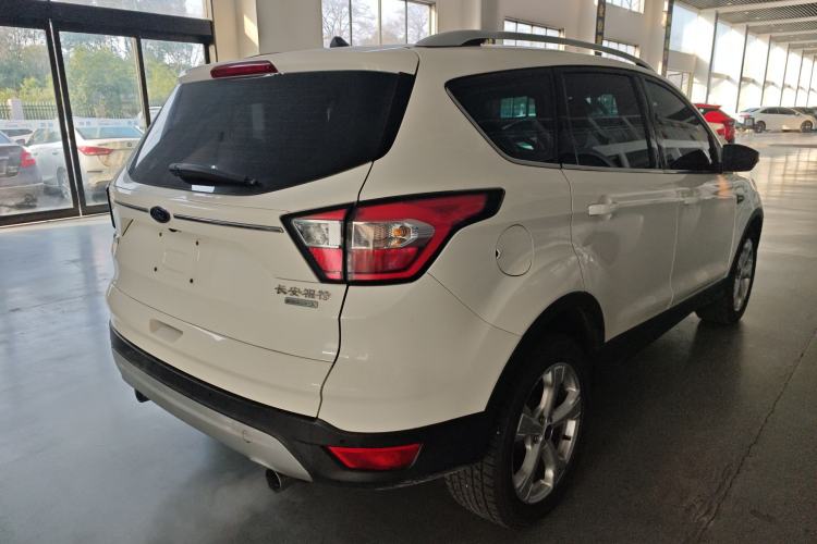 Used Ford Kuga 2018 EcoBoost 180 Two-Wheel-Drive Platinum Edition
