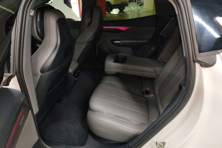 Used Lynk & Co 07 2024 EM-P 126 Long-Range Ultra
