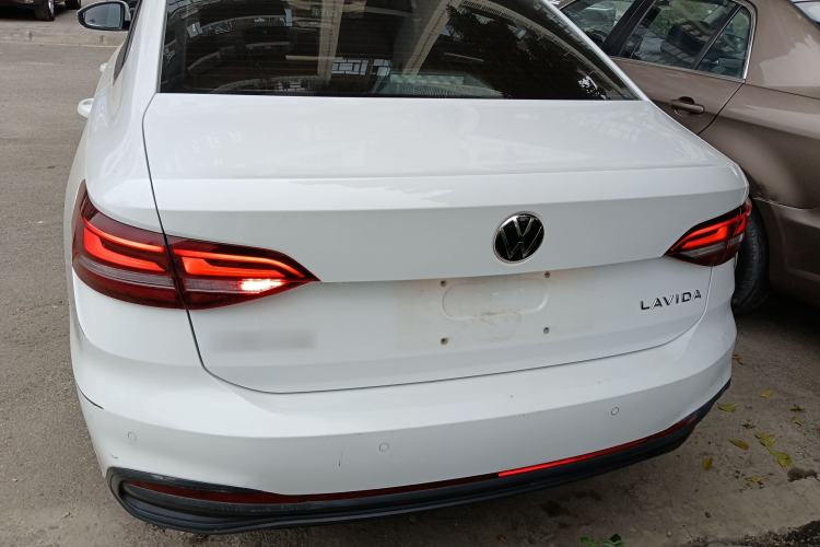 Used Volkswagen Lavida 2023 Revised 1.5L Automatic DeYi Edition