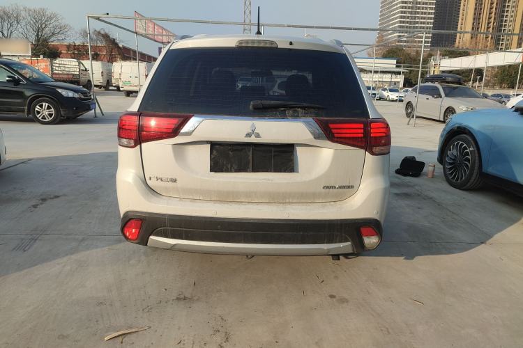 Used Mitsubishi Outlander 2016 2.4L 4x4 Elite Edition 5 Seats