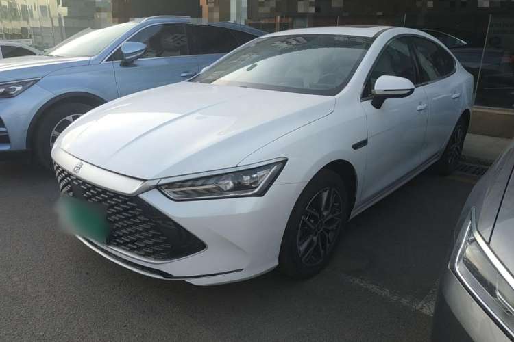 Used BYD Qin PLUS 2023 Champion Edition DM-i 120KM Excellence Model
