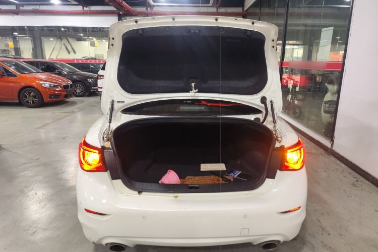 Used Infiniti Q50L 2015 2.0T Comfort Edition
