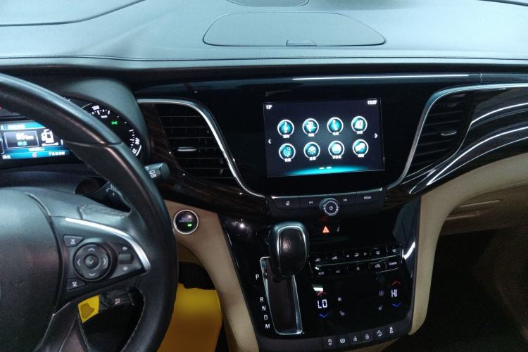 Used Buick GL8 2017 ES 28T Luxury Model China V Standard
