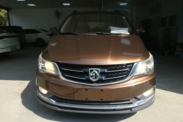 Used Baojun 730 2016 1.5T Manual Comfort Version 7 Seats