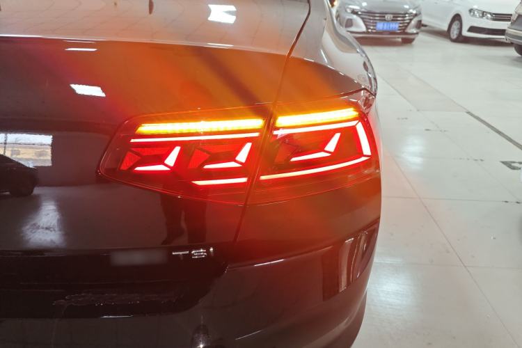 Used Volkswagen Magotan 2025 Zhongxiang Version 280TSI DSG Comfort Edition
