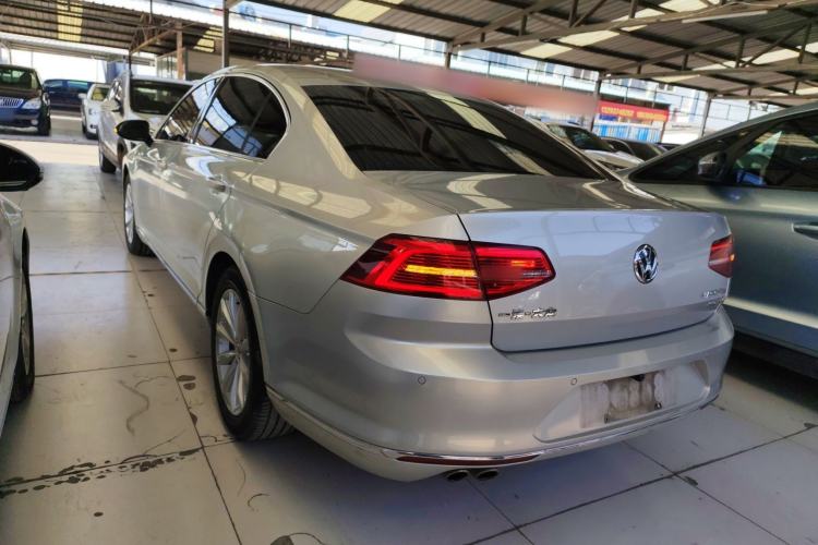 Used Volkswagen Magotan 2018 330TSI DSG Advanced Model
