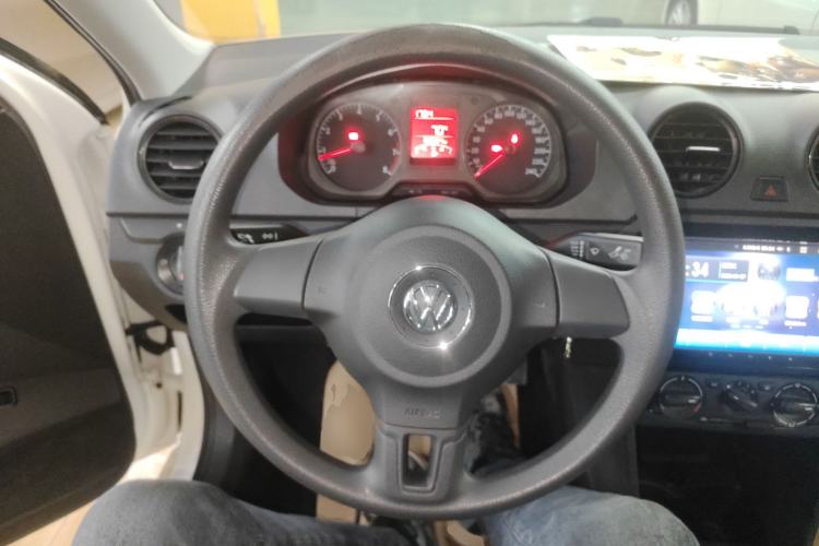 Used Volkswagen Jetta 2015 Value Edition 1.6L Manual Fashionable Style
