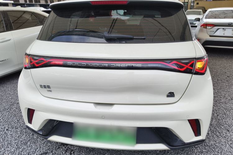 Used BYD Dolphin 2023 420 km Fashion Edition
