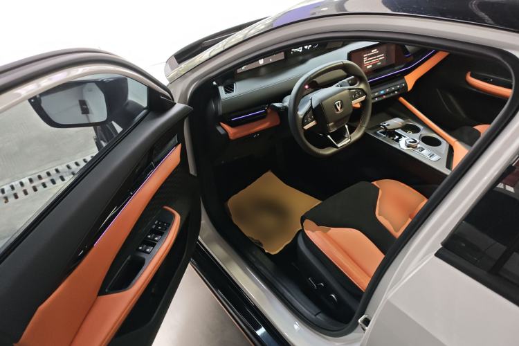 Used Changan UNI-V 2023 2.0T Leading-Speed Edition