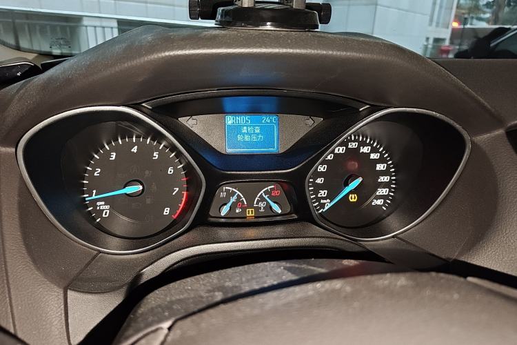 Used Ford Focus 2012 Sedan 1.6L Automatic Comfort Model
