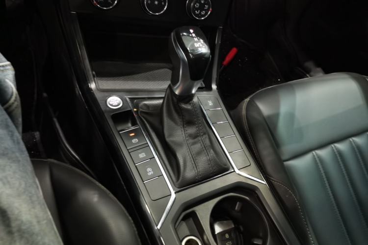 Used Volkswagen Passat 2019 280TSI Business Edition China VI