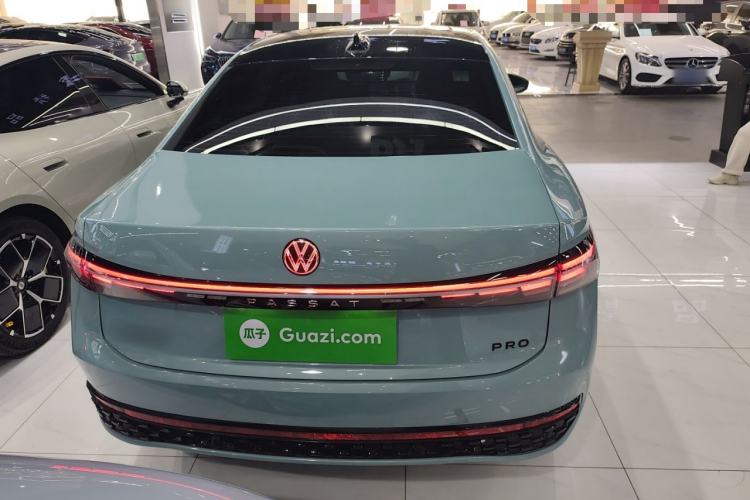 Used Volkswagen Passat 2025 Pro 380TSI Starry Dragon Luxury Edition
