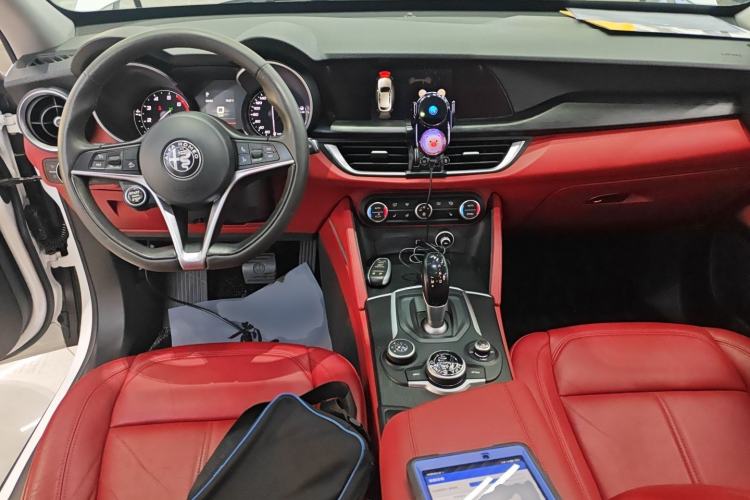 Used Alfa Romeo Stelvio 2017 2.0T 200HP Elite Edition
