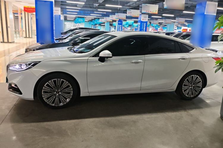 Used Hongqi H5 2022 Classic Model Facelift 1.5T DCT Qiyun Edition
