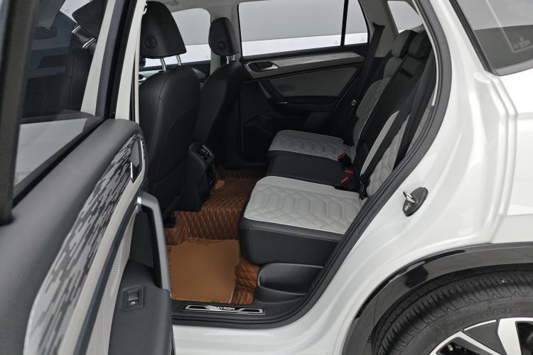 Used Volkswagen Tayron 2023 330TSI Two-Wheel-Drive R-Line High-Energy Version
