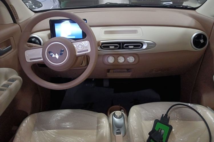 Used Wuling Hongguang MINIEV 2025 Four-Door Version Advanced Edition