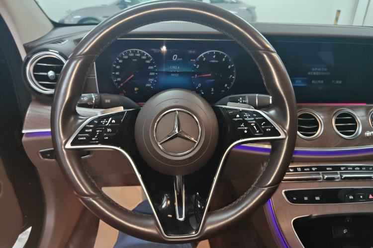 Used Mercedes-Benz E-Class 2023 E 260 L
